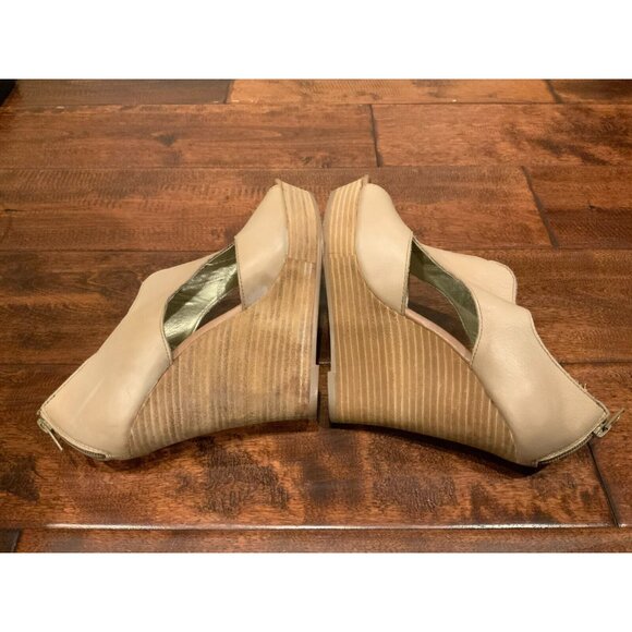 Seychelles Tan Leather Seychelles Peep Toe Wedge Heels, Size 7.5 (US) - Picture 6 of 8